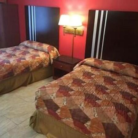 Travelodge By Wyndham Bay Shore Long Island Eksteriør bilde