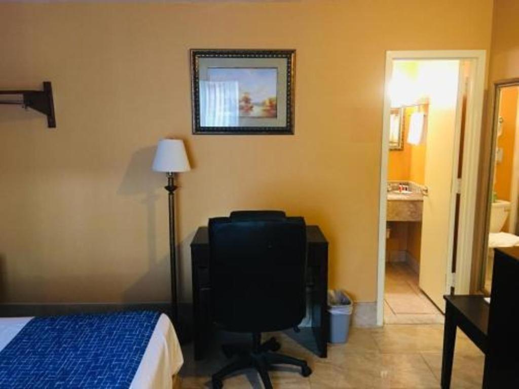 Travelodge By Wyndham Bay Shore Long Island Eksteriør bilde